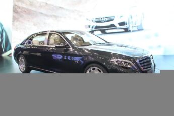 1459365108 mercedes maybach s600 fro.jpg
